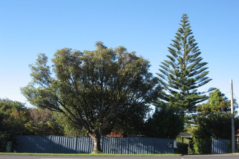 Photo of property in 299 Pakuranga Road, Pakuranga Heights, Auckland, 2010