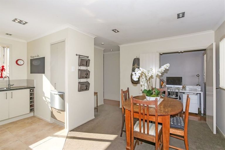 Photo of property in 247 Victoria Street West, Pukekohe, 2120