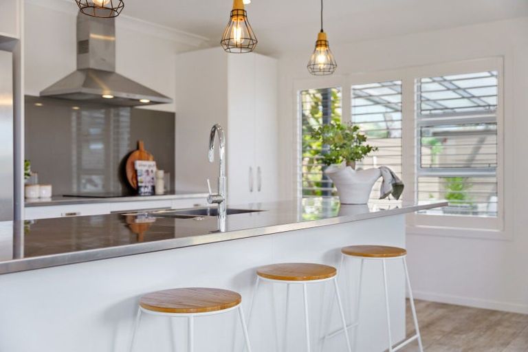 Photo of property in 45 Seagrass Place, Otaki Beach, Otaki, 5512