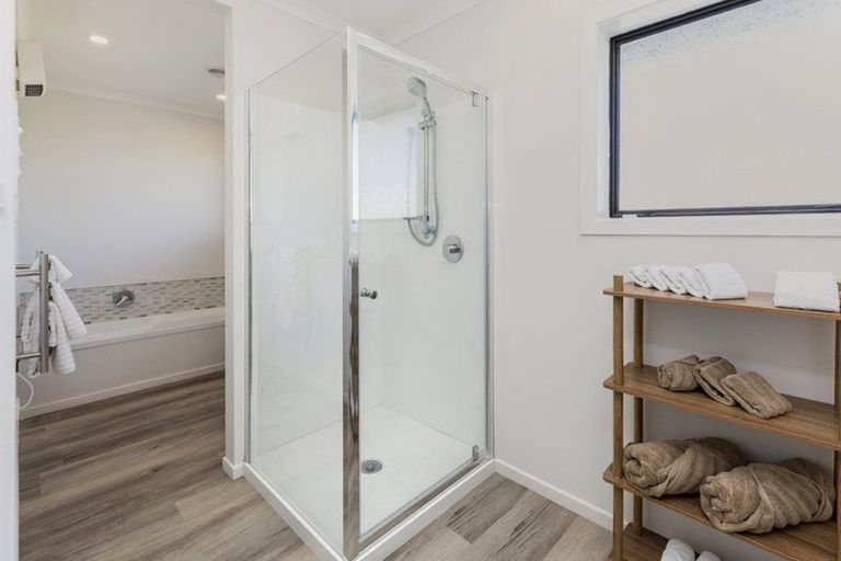 Photo of property in 10 Westerleigh Street, Bishopdale, Christchurch, 8053