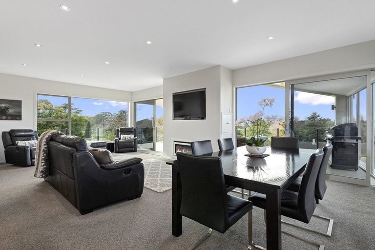 Photo of property in 67 Braid Road, St Andrews, Hamilton, 3200