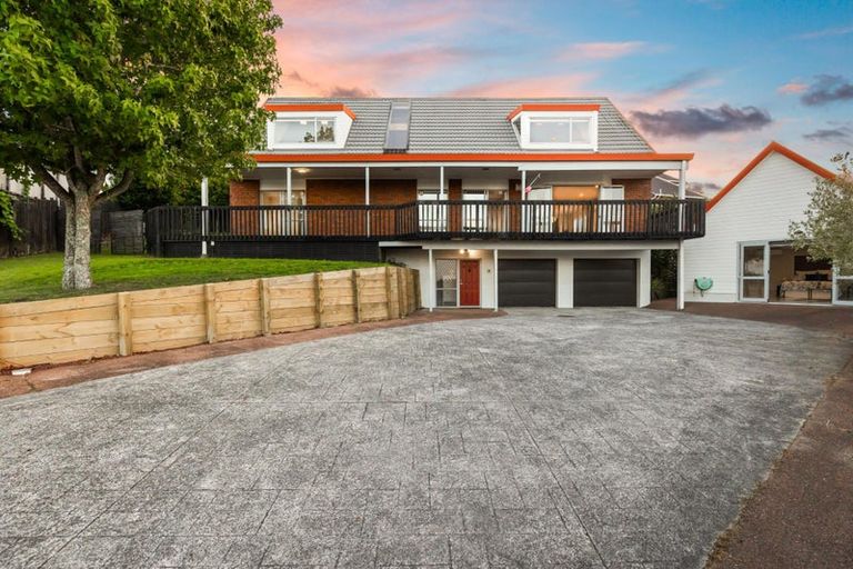 Photo of property in 7 Kerlin Crescent, West Harbour, Auckland, 0618