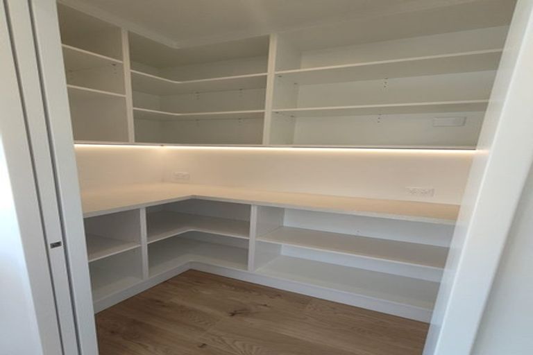 Photo of property in 21 Dray Place, Halswell, Christchurch, 8025