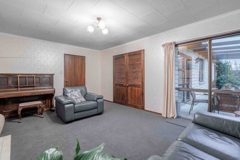 Photo of property in 11 Devon Street, Riversdale, 9776