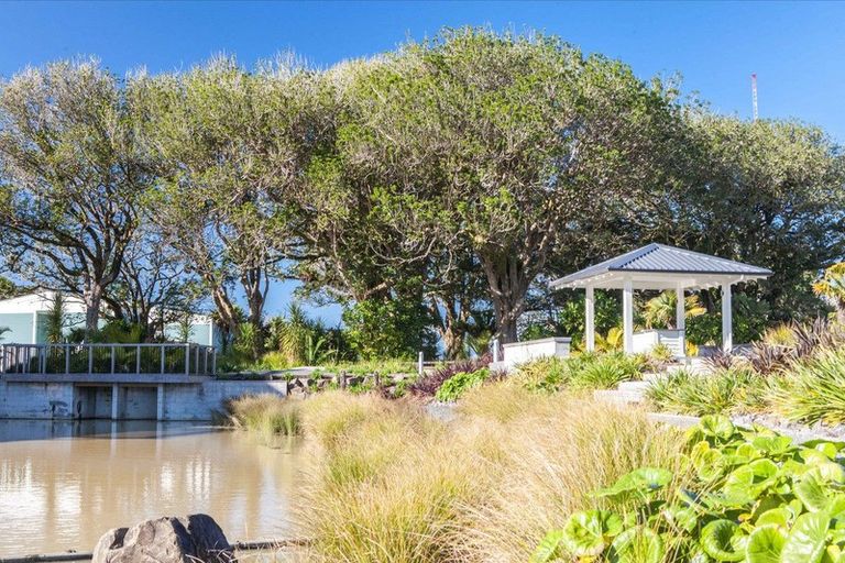 Photo of property in 15 Parkside Drive, Orewa, 0931
