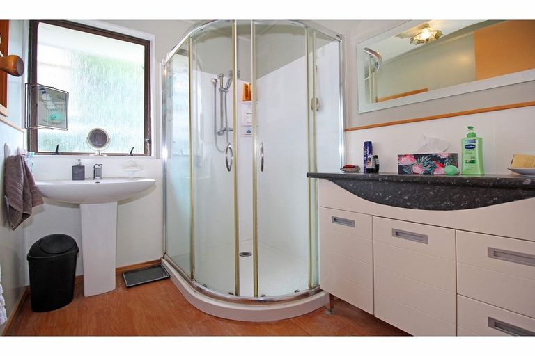 Photo of property in 8 Mataura Place, Clover Park, Auckland, 2019