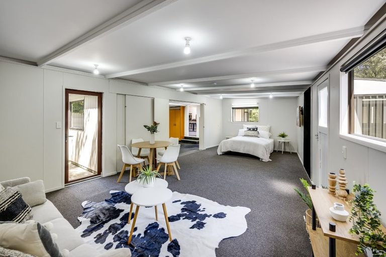 Photo of property in 23 Kent Terrace, Taradale, Napier, 4112