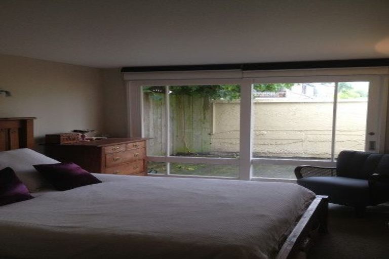 Photo of property in 105 Austin Street, Mount Victoria, Wellington, 6011