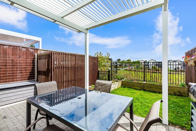 Photo of property in 12b Dida Park Drive, Kumeu, 0810