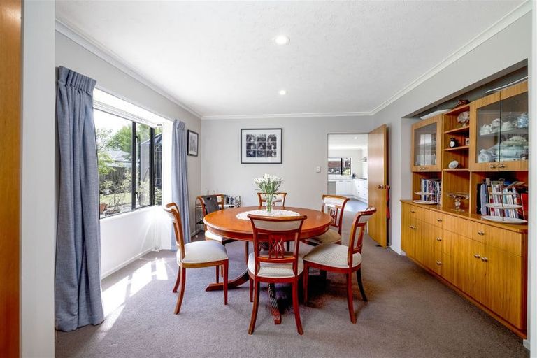 Photo of property in 7 Buscot Gate, Avonhead, Christchurch, 8042