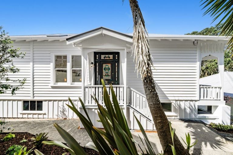 Photo of property in 31 Atarangi Road, Greenlane, Auckland, 1051