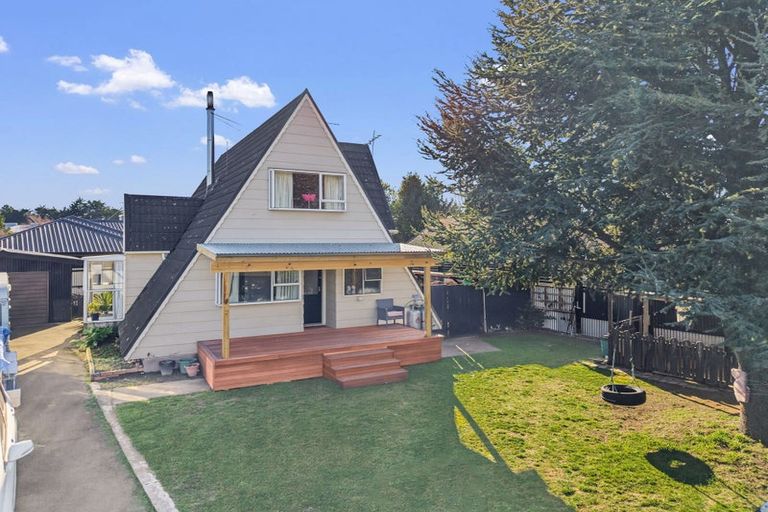 Photo of property in 170 Mcmurdo Street, Tinwald, Ashburton, 7700