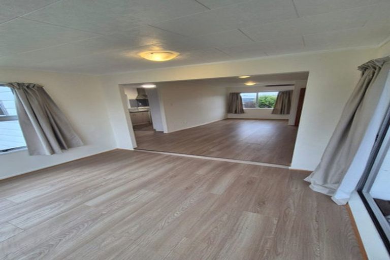 Photo of property in 6b Moki Place, Ruakaka, 0116