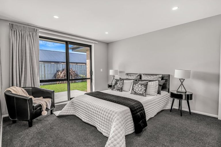 Photo of property in 32 Chris Drive, Rolleston, 7614