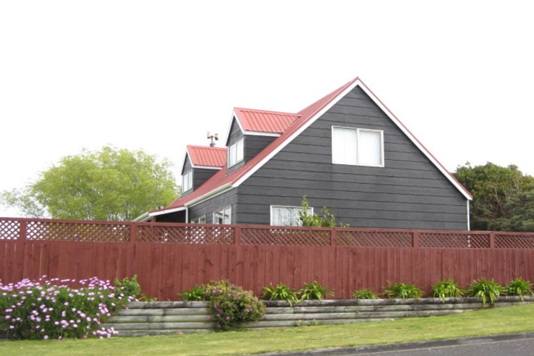 Photo of property in 38 Konini Street, Inglewood, 4330