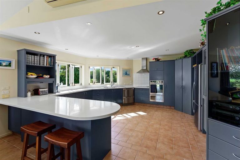 Photo of property in 62 School Road, Te Horo, Otaki, 5582