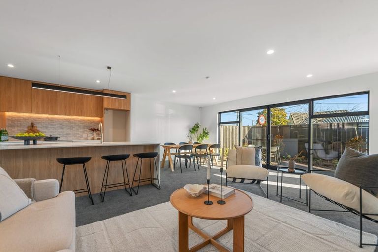 Photo of property in 1/2 Allard Street, Edgeware, Christchurch, 8013