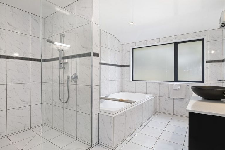 Photo of property in 214 Gladstone Road North, Mosgiel, 9024