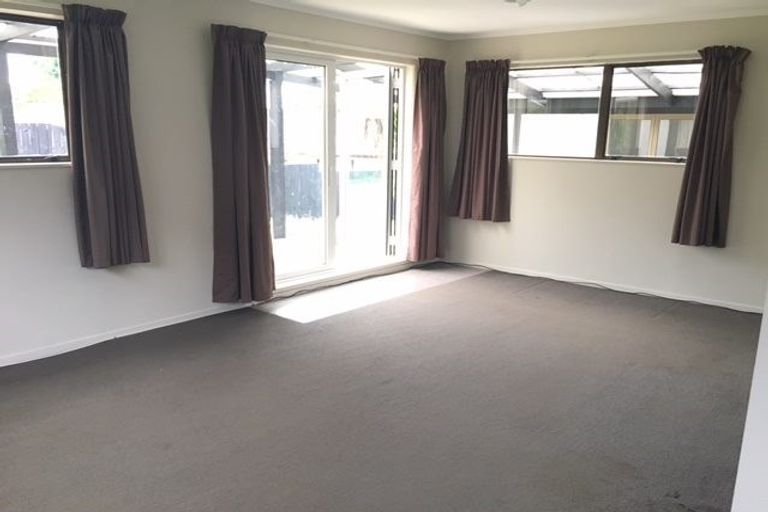 Photo of property in 9 Costar Place, Wiri, Auckland, 2104