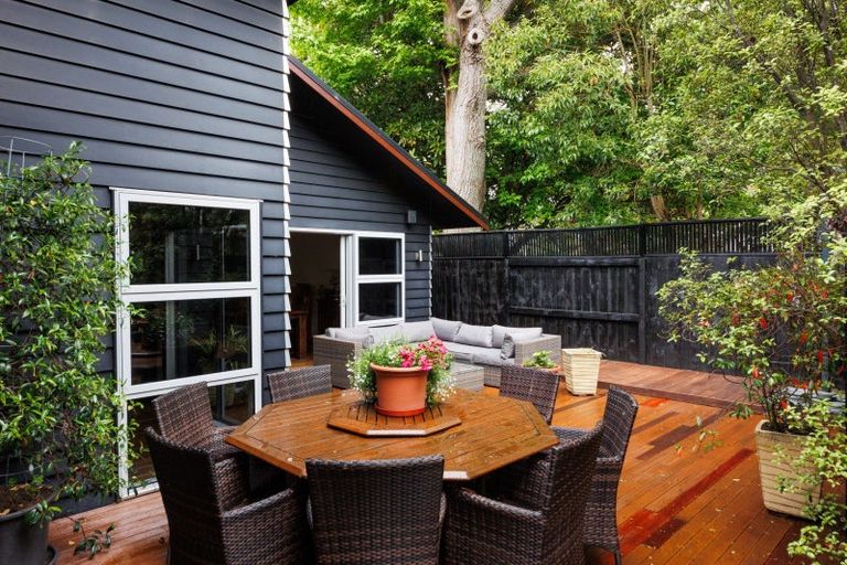 Photo of property in 181a Fitzherbert Avenue, West End, Palmerston North, 4410