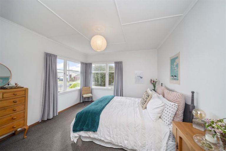 Photo of property in 59 Dixon Avenue, Hawera, 4610