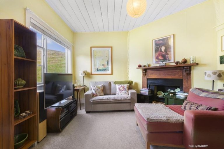 Photo of property in 18 Boom Rock Road, Ohariu, Wellington, 6037