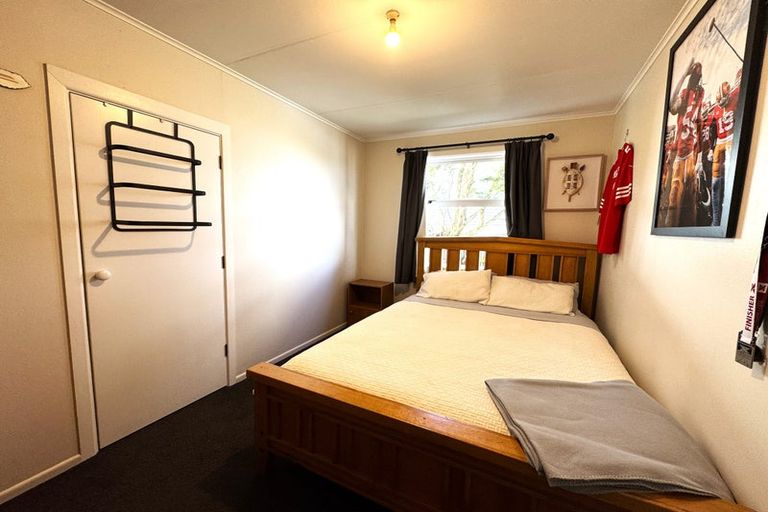 Photo of property in 26 Peters Avenue, Cloverlea, Palmerston North, 4412