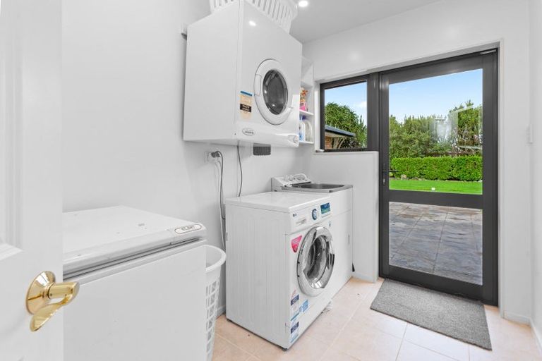 Photo of property in 16 Cairn Way, Te Kamo, Kamo, 0185