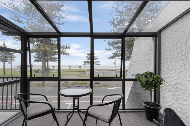 Photo of property in 461 Marine Parade, Napier South, Napier, 4110