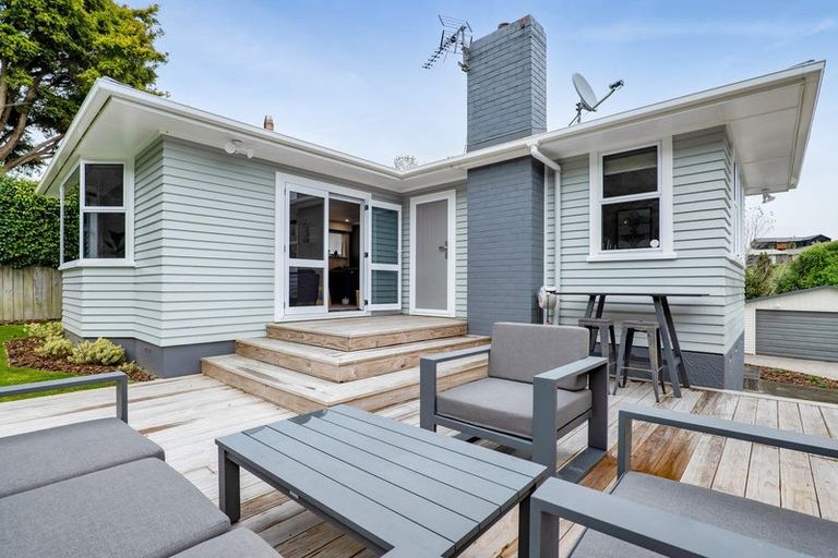 Photo of property in 46 Oranga Street, Marfell, New Plymouth, 4310