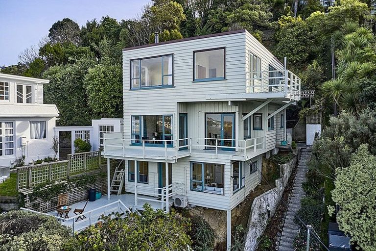 Photo of property in 143 Barnard Street, Wadestown, Wellington, 6012