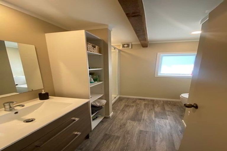 Photo of property in 40 Cedar Street, Maungaraki, Lower Hutt, 5010