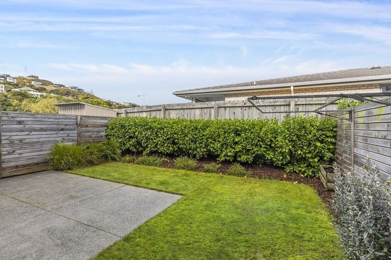 Photo of property in 1b Breakwater Way, Whitby, Porirua, 5024