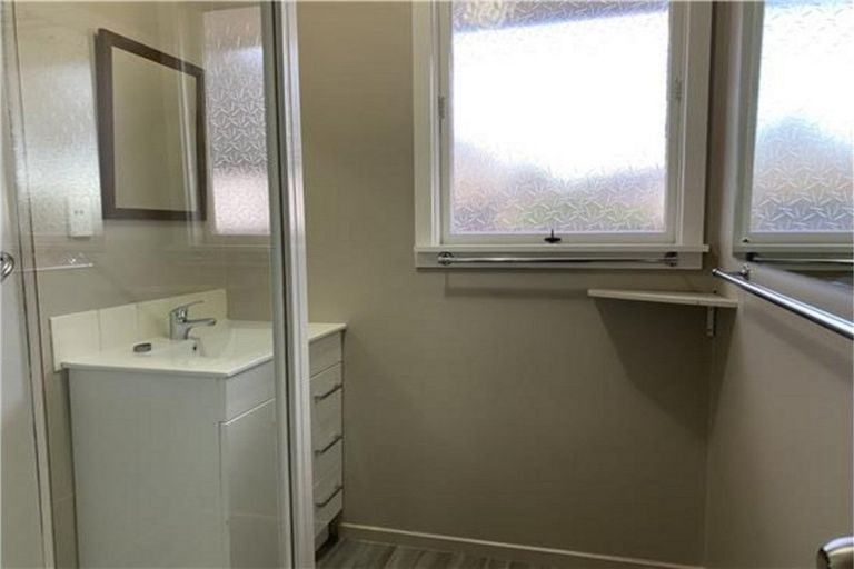 Photo of property in 1/333 Waimairi Road, Ilam, Christchurch, 8041