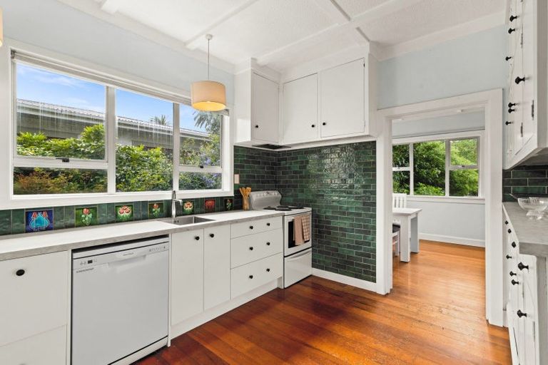 Photo of property in 195 Kennedy Road, Marewa, Napier, 4110