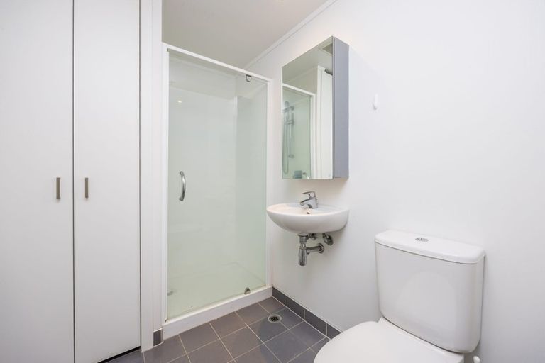 Photo of property in The Volt Apartments, 1025/430 Queen Street, Auckland Central, Auckland, 1010
