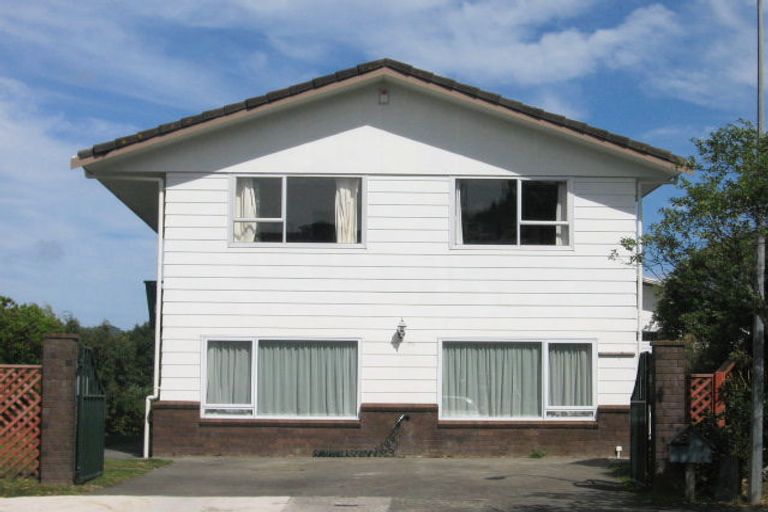 Photo of property in 34 John Witton Drive, Crofton Downs, Wellington, 6035