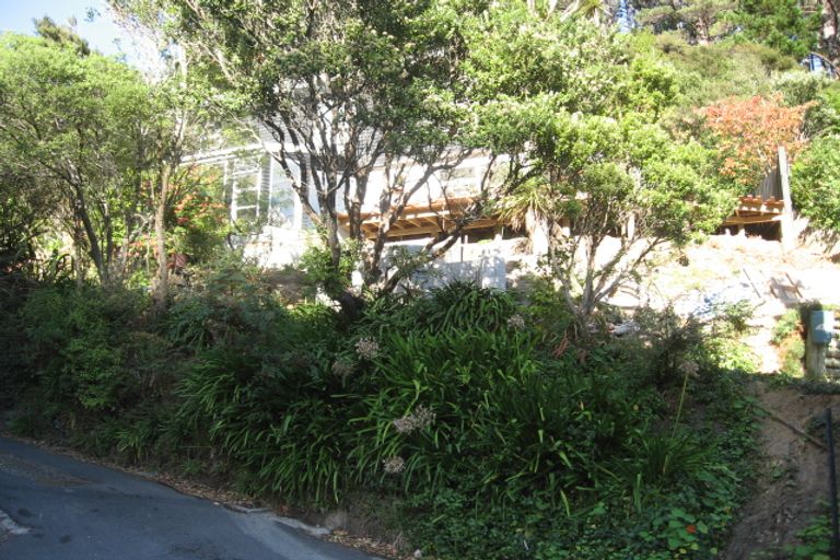 Photo of property in 50 Rona Street, Eastbourne, Lower Hutt, 5013