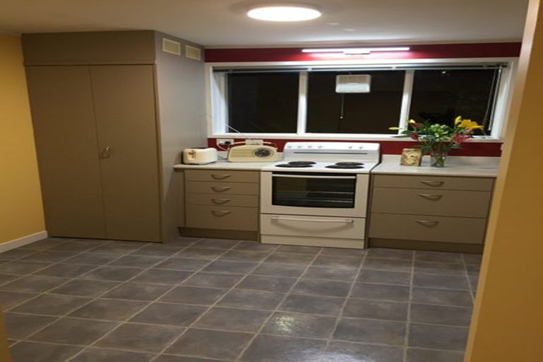 Photo of property in 12 Cheshire Street, Wilton, Wellington, 6012