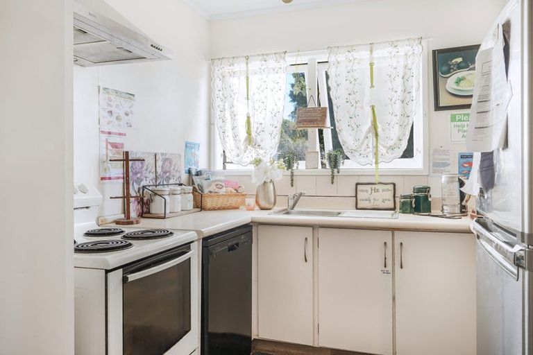 Photo of property in 65 Resthill Crescent, Glenview, Hamilton, 3206