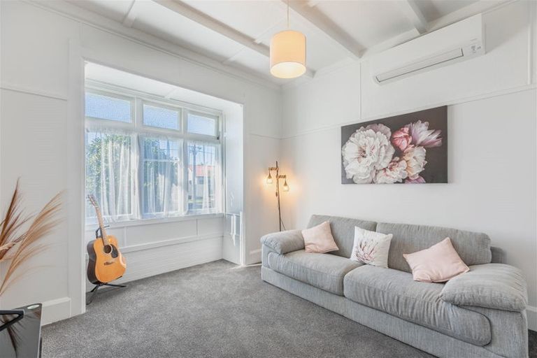 Photo of property in 11 Waterhouse Street, Taradale, Napier, 4112