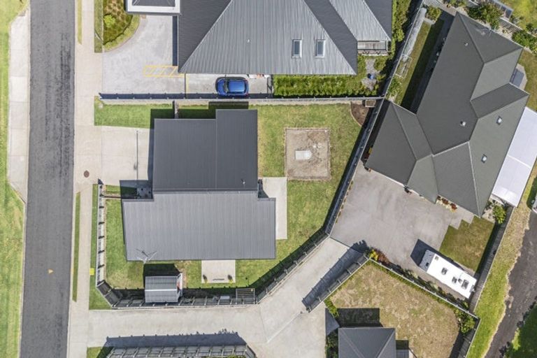 Photo of property in 12 Manakohi Street, Spotswood, New Plymouth, 4310