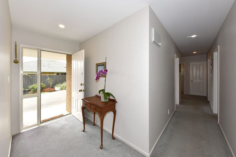 Photo of property in 2/87 Selwyn Street, Somerfield, Christchurch, 8024