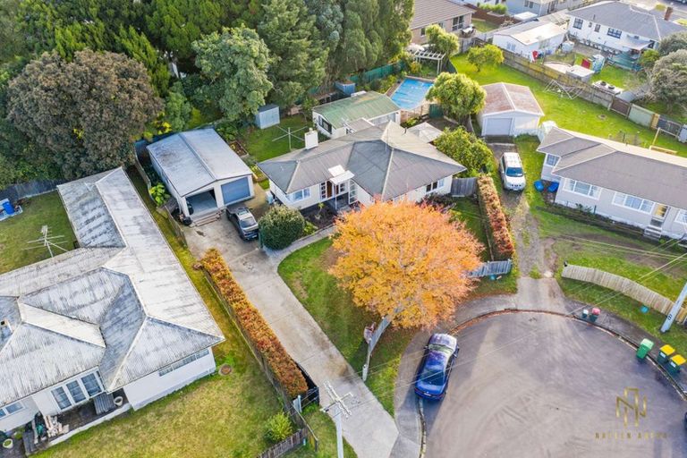 Photo of property in 12 Mountbatten Place, Papakura, 2110