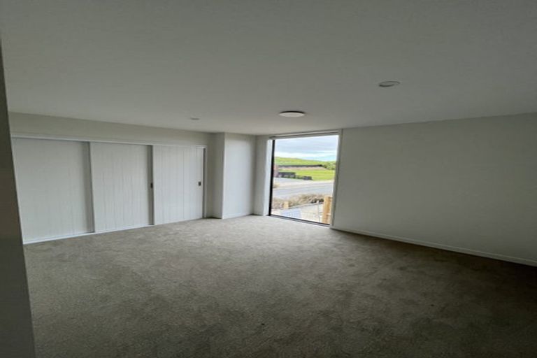 Photo of property in 1 Adzebill Court, Rototuna North, Hamilton, 3210