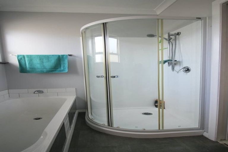 Photo of property in 85 Bartholomew Road, Levin, 5510