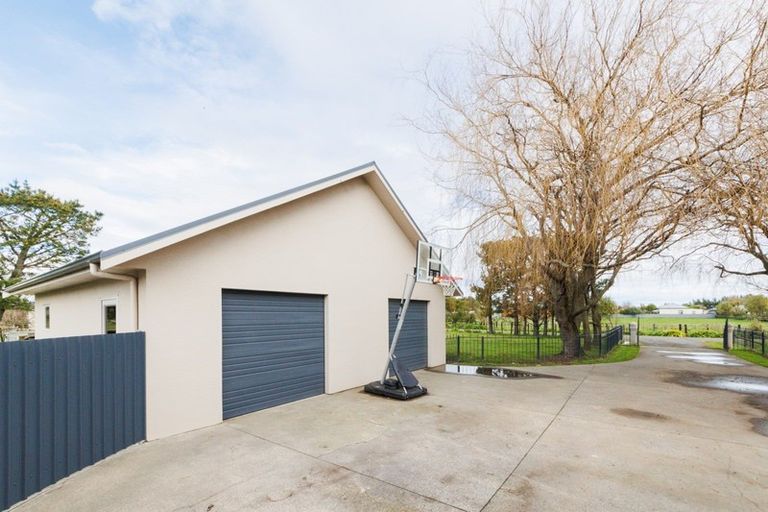 Photo of property in 1100b Kairanga Bunnythorpe Road, Kairanga, Palmerston North, 4475