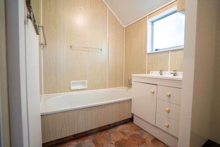 Photo of property in 56c Mackenzie Street, Winton, 9720