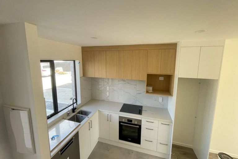 Photo of property in 3/5 Hikurangi Street, Te Atatu Peninsula, Auckland, 0610