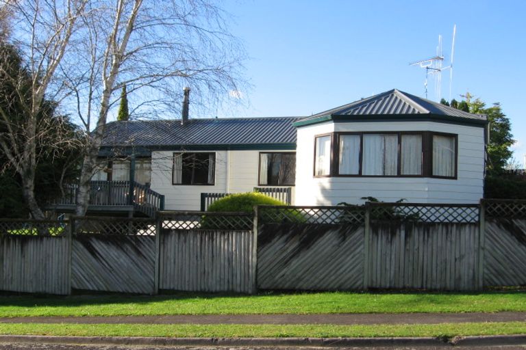 Photo of property in 2 Kitchener Place, Putaruru, 3411